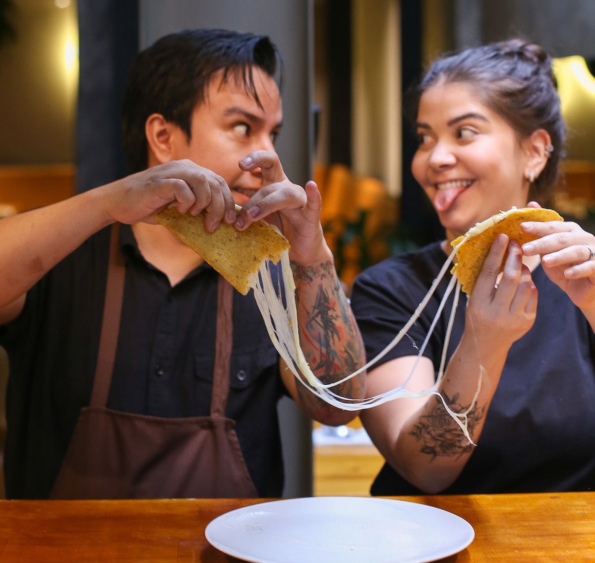 Luana Sabino e Eduardo Ortiz, do Metzi, marcam presença em jantar especial a 6 mãos em NY