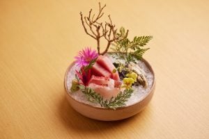 “O Gênio do Sushi: Tadashi Shiraishi e a Revolução Michelin na Culinária